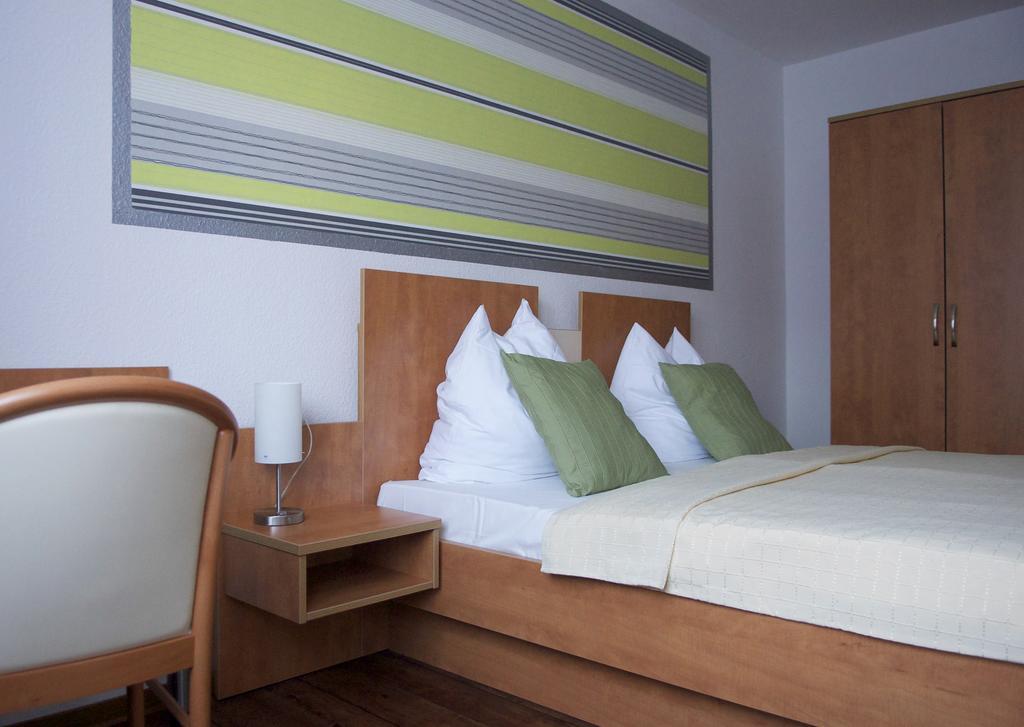 Hotel Vier Loewen 트라벤트라바흐 객실 사진